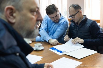 zdjęcie ze spotkania z firmą odpowiedzialną za budowę nowego stadionu, fot. Grzegorz Bukała, Urząd Miasta Rzeszowa